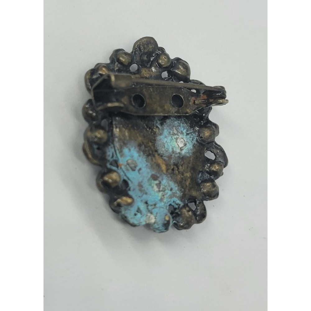 Vintage Blue And White Cameo Brooch Pin With Dark Blue Stones has Damage - Picture 8 of 10